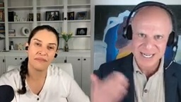 RosabelUnscriptedPodcastguestexpertRichardBlankCostaRicasCallCenter.jpg