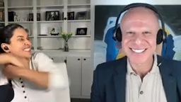 RosabelUnscriptedPodcastguesttrainerRichardBlankCostaRicasCallCenter.jpg