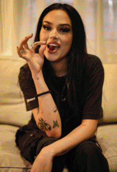 maggielindemann.gif