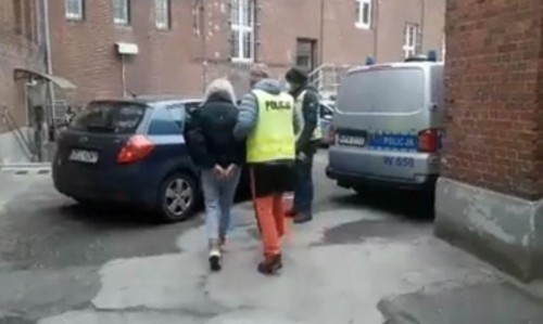 polityka2233d4c7.jpg