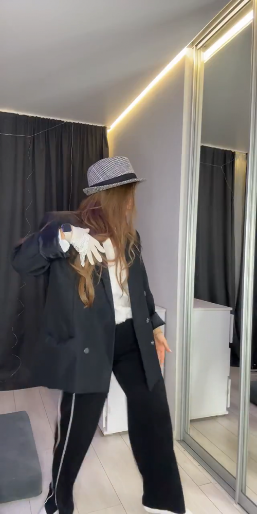 videoframe_4382142.png